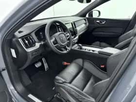 Volvo XC60 (2022) thumbnail 9