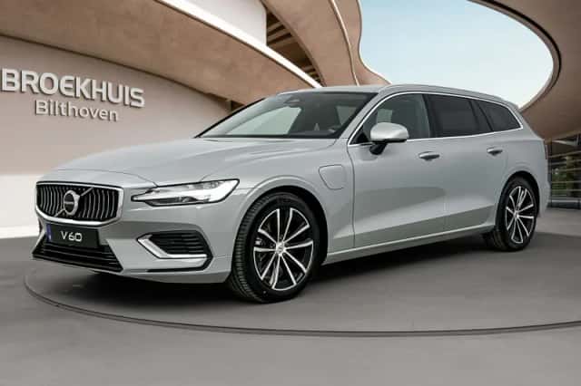 Volvo V60 (2025) thumbnail 1