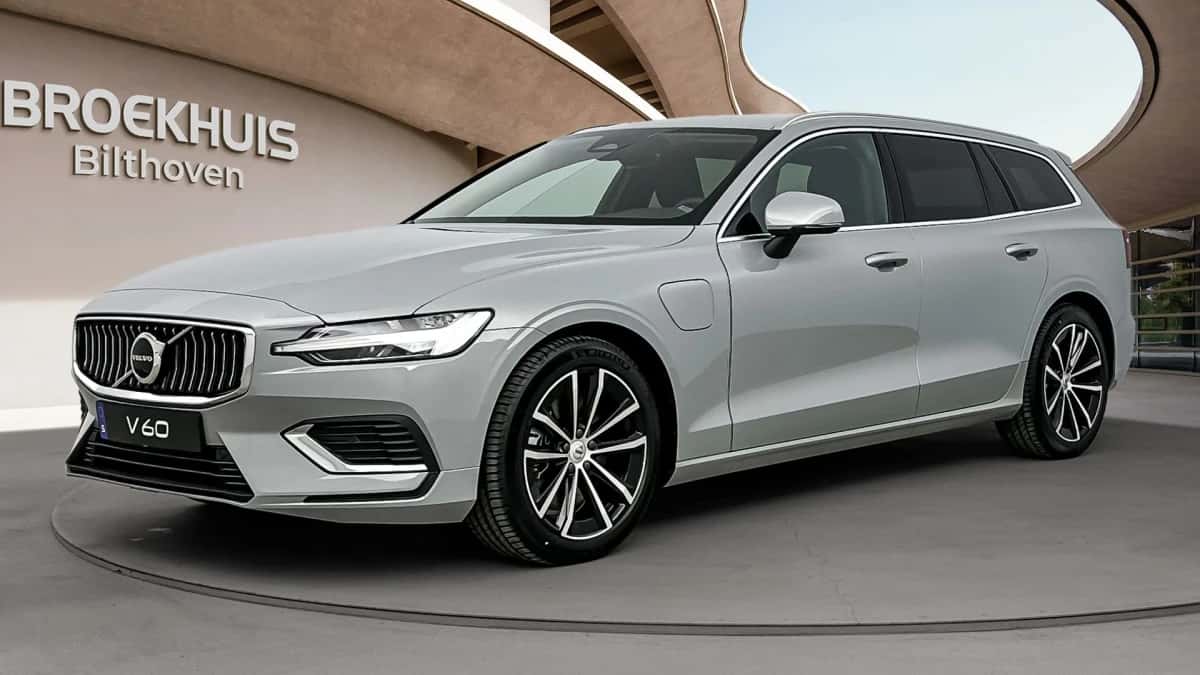 Volvo V60 (2025) — foto 1
