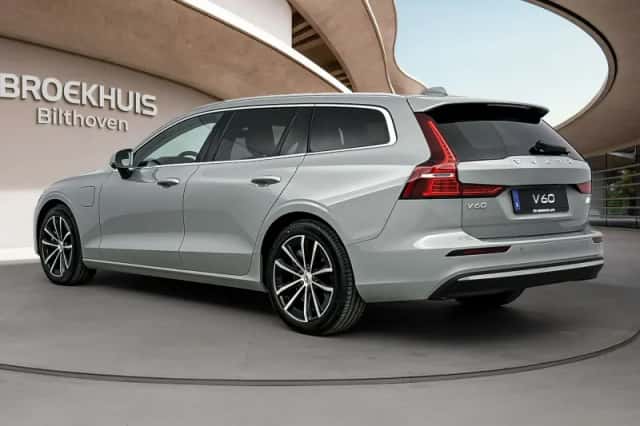 Volvo V60 (2025) thumbnail 5