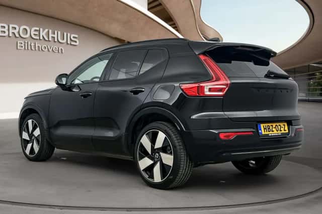 Volvo EX40 (2025) thumbnail 6