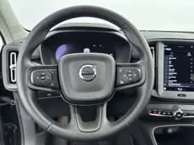 Volvo EX40 (2025) thumbnail 10