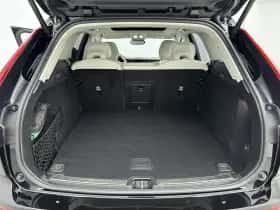 Volvo XC60 (2024) thumbnail 24