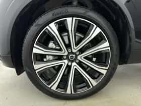 Volvo XC60 (2024) thumbnail 25