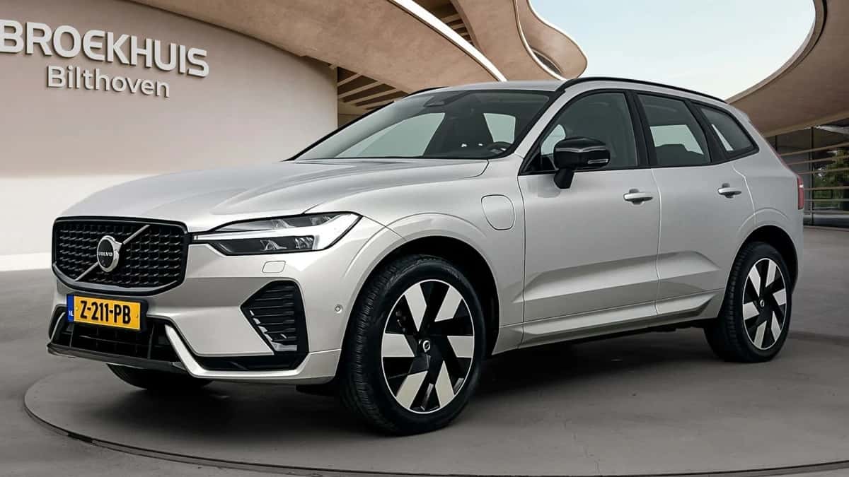 Volvo XC60 (2024) — foto 1