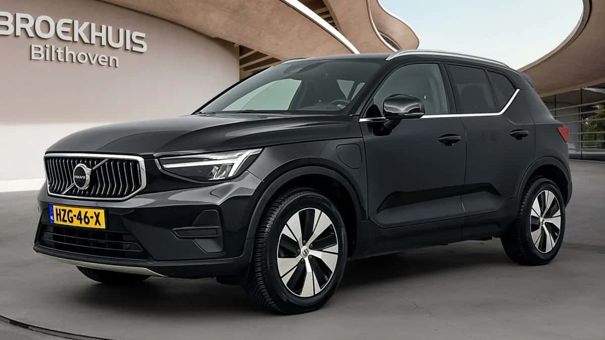Volvo XC40 (2023) — foto 1