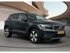 Volvo XC40 (2023) thumbnail 4