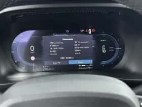 Volvo XC40 (2023) thumbnail 12