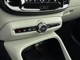 Volvo XC40 (2025) thumbnail 26