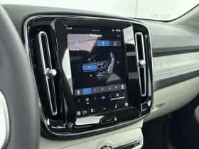 Volvo XC40 (2025) thumbnail 28