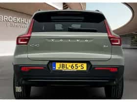 Volvo XC40 (2025) thumbnail 7