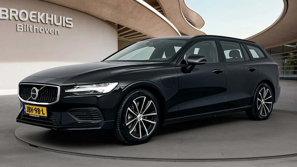 Volvo V60 (2025) — foto 1