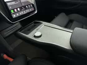 Volvo EX90 (2025) thumbnail 16