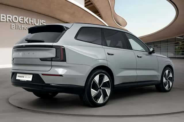 Volvo EX90 (2025) thumbnail 4