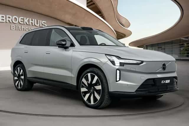 Volvo EX90 (2025) thumbnail 3