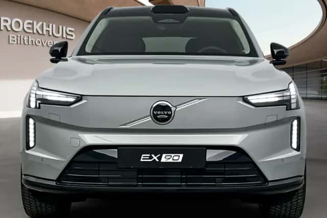 Volvo EX90 (2025) thumbnail 6