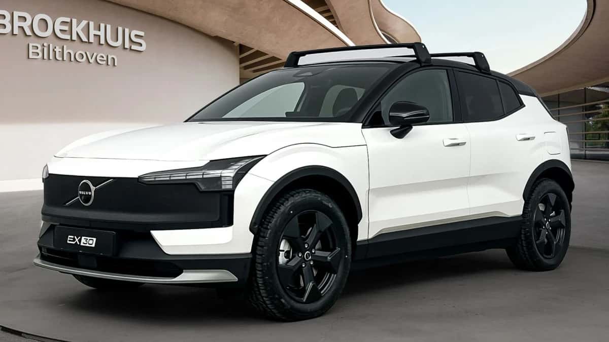 Volvo EX30 (2026) — foto 1