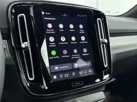 Volvo EX40 (2025) thumbnail 12
