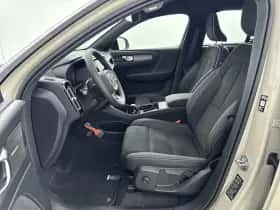 Volvo EX40 (2025) thumbnail 19