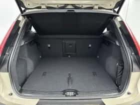 Volvo EX40 (2025) thumbnail 10