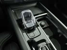 Volvo XC60 (2025) thumbnail 37