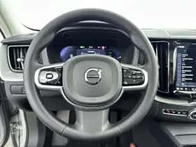 Volvo XC60 (2025) thumbnail 10