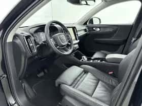 Volvo XC40 (2022) thumbnail 12