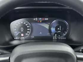Volvo XC40 (2022) thumbnail 15