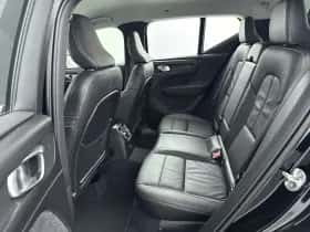 Volvo XC40 (2022) thumbnail 25