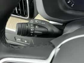 Volvo XC60 (2025) thumbnail 12