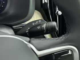 Volvo XC60 (2025) thumbnail 21
