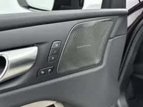 Volvo XC60 (2025) thumbnail 22