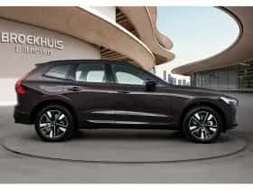 Volvo XC60 (2025) thumbnail 9