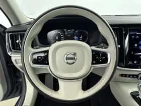 Volvo V60 (2022) thumbnail 11