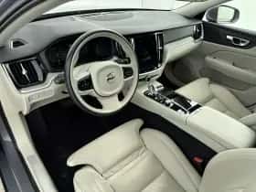 Volvo V60 (2022) thumbnail 13