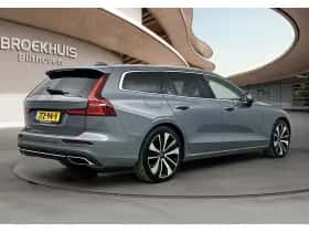Volvo V60 (2022) thumbnail 5