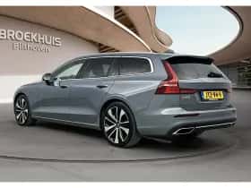 Volvo V60 (2022) thumbnail 6