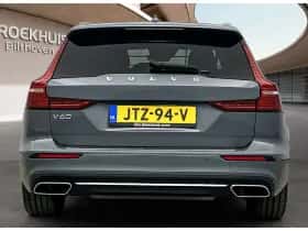 Volvo V60 (2022) thumbnail 8