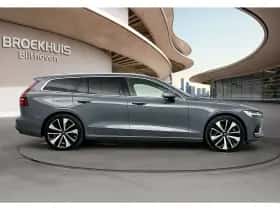 Volvo V60 (2022) thumbnail 9