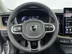 Volvo XC60 (2025) thumbnail 10