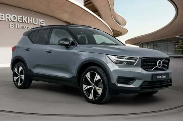 Volvo XC40 (2022) thumbnail 2
