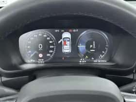 Volvo XC40 (2022) thumbnail 11