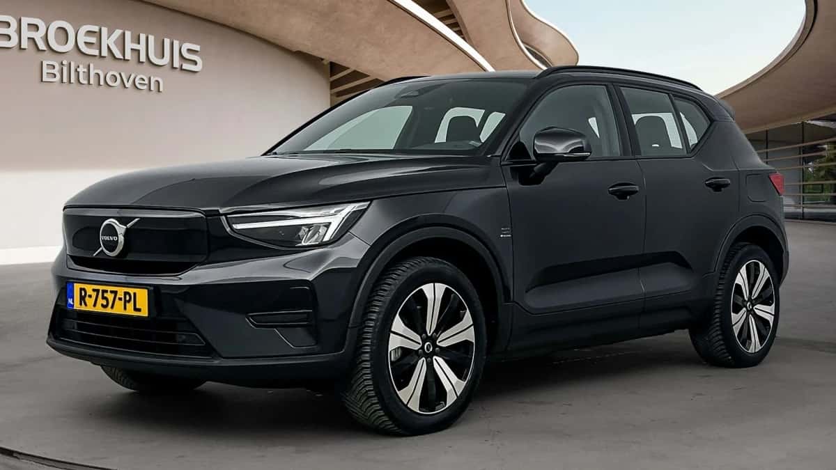 Volvo XC40 (2022) — foto 1