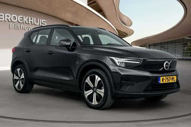 Volvo XC40 (2022) thumbnail 2