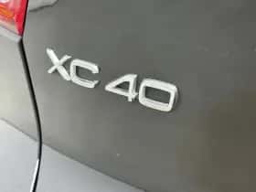 Volvo XC40 (2022) thumbnail 18