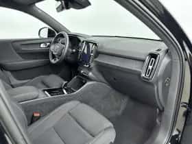 Volvo XC40 (2022) thumbnail 22