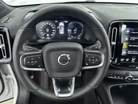 Volvo XC40 (2022) thumbnail 11