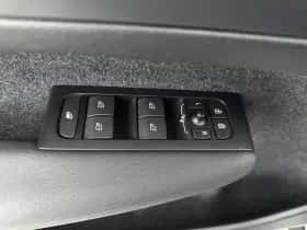 Volvo XC40 (2022) thumbnail 36