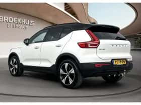 Volvo XC40 (2022) thumbnail 5