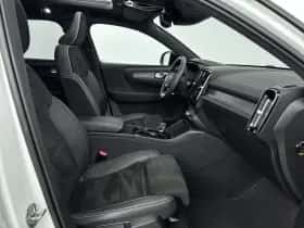 Volvo XC40 (2022) thumbnail 41